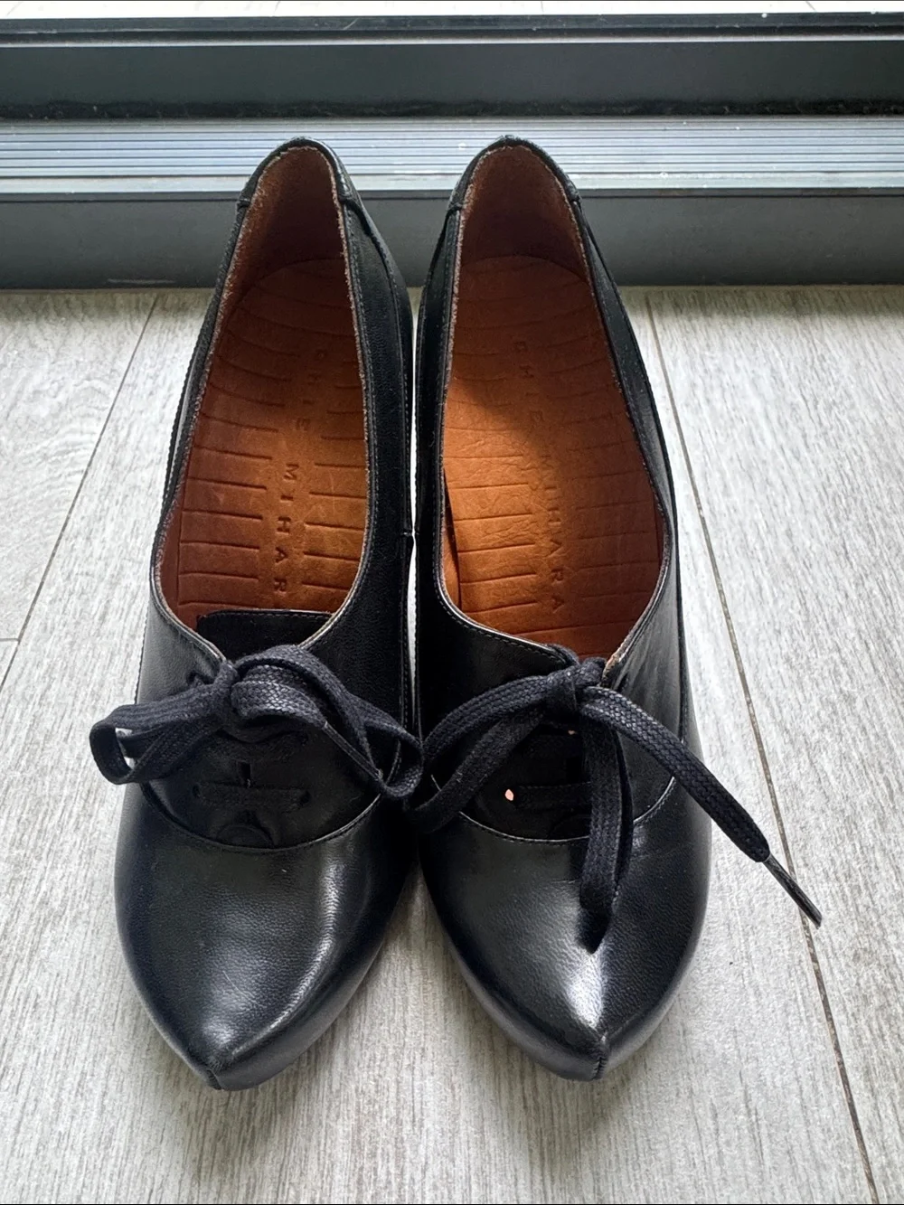 NEW Chie Mihara Black Pointed-Toe Lace-Up Heels size 36